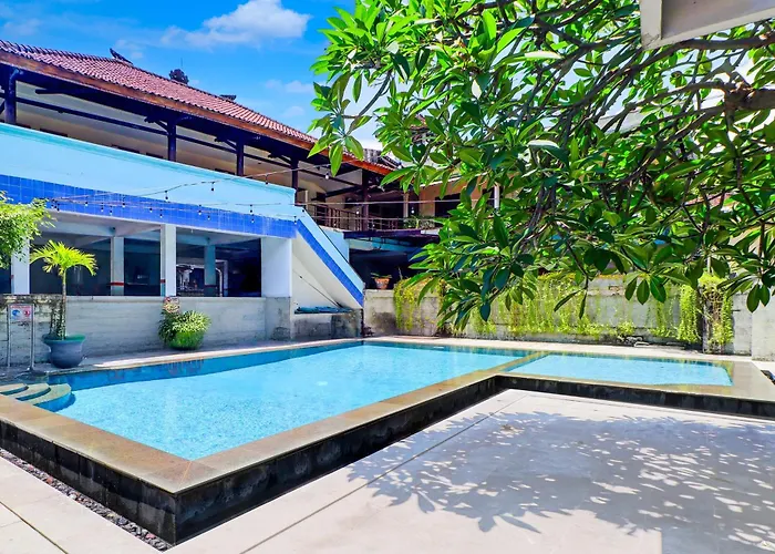 Hotel Townhouse Oak @lebak Bene Near Kuta 2*