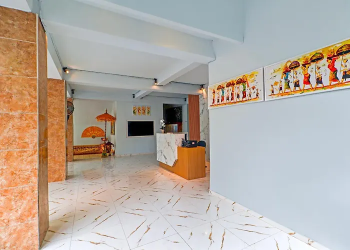Townhouse Oak @lebak Bene Near Kuta Hotel 2*
